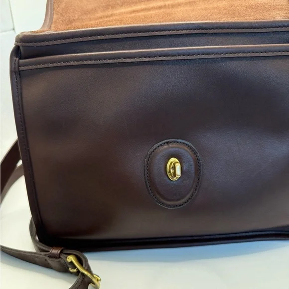 Coach vintage Willis Legacy 9927 Brown Leather Brass Crossbody Bag - Picture 4 of 13